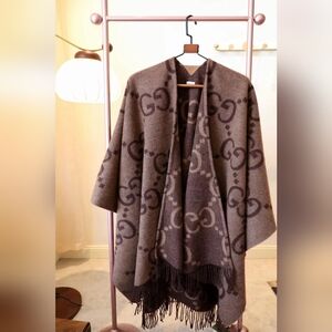 Gucci Brown and Tan Reversible GG Cashmere Cape